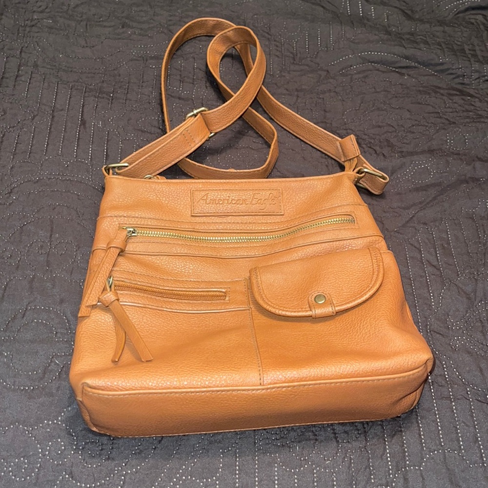 AMERICAN EAGLE CROSS BODY BAG